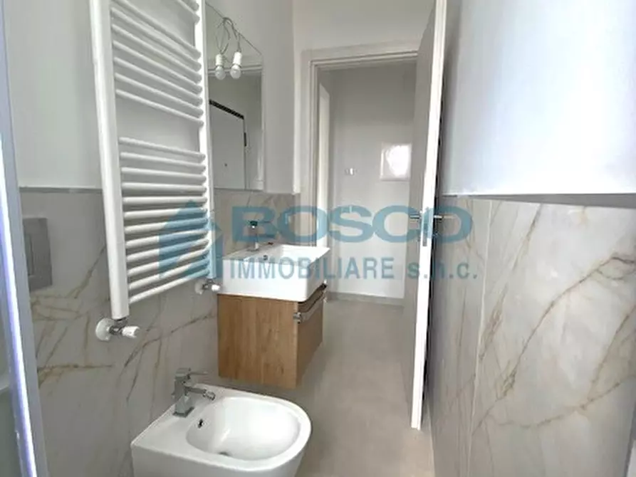 Immagine 35 di Quadrilocale in vendita  in Via del Molo 104 a La Spezia