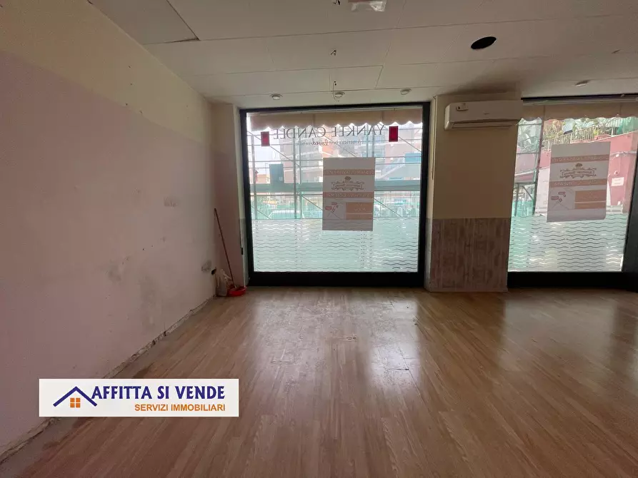 Immagine 11 di Locale commerciale in affitto  in Largo Dicone a Siracusa