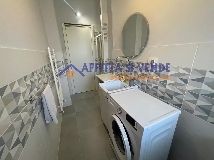 Immagine 12 di Pentalocale in affitto  in Via Canonico Nunzio Agnello 11 a Siracusa