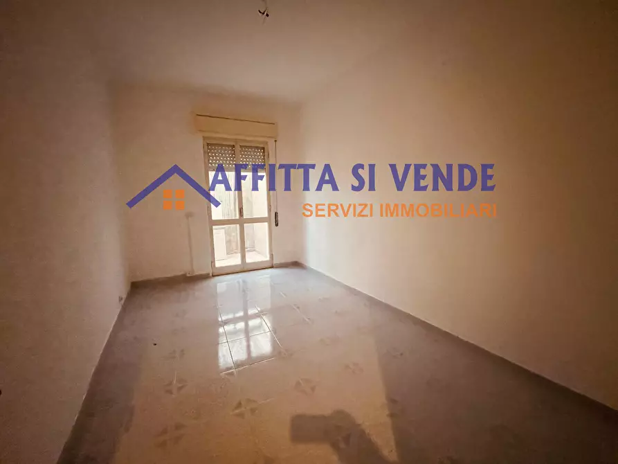 Immagine 24 di Pentalocale in vendita  in Via Napoli 8 a Floridia