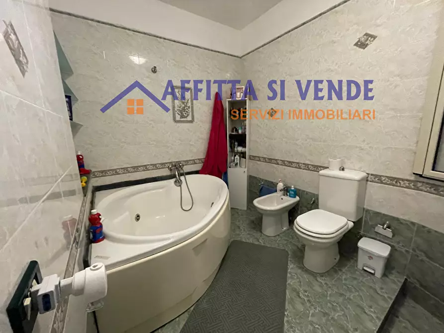 Immagine 8 di Quadrilocale in vendita  in Via Carlo Goldoni 8 a Siracusa