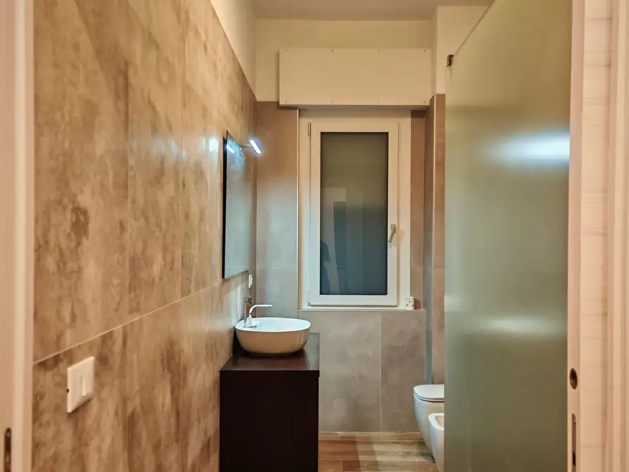 Immagine 17 di Pentalocale in affitto  a Pescara