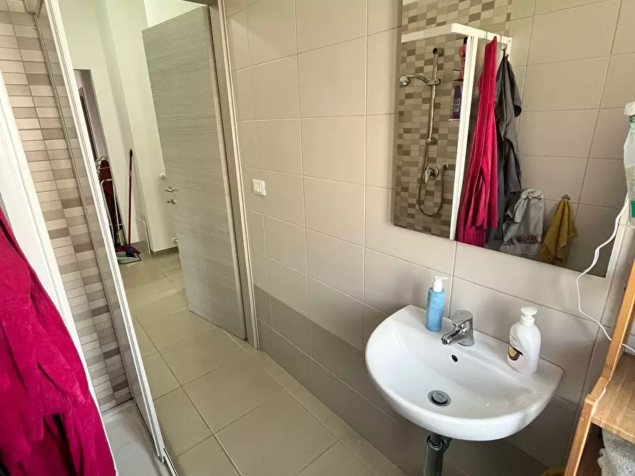 Immagine 14 di Pentalocale in vendita  a Pescara