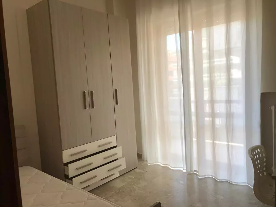 Immagine 1 di Stanza singola in affitto  a Pescara