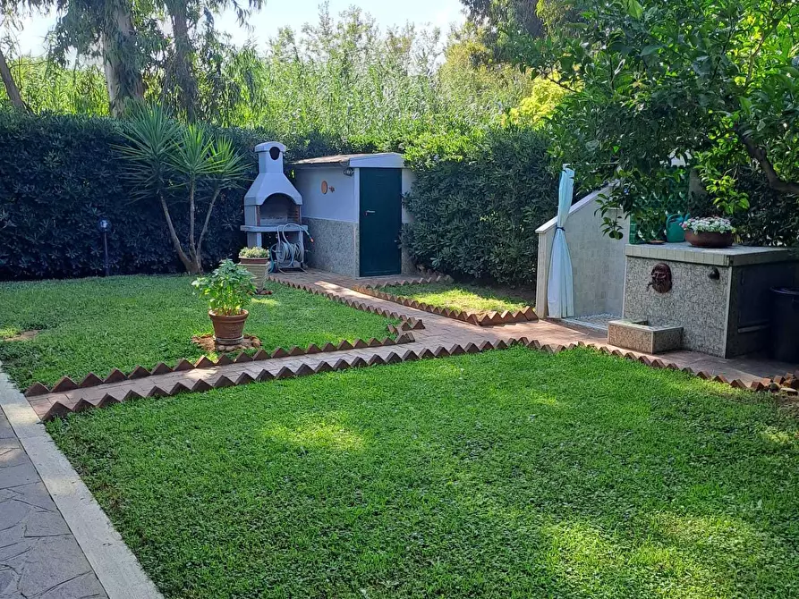 Immagine 3 di Villa in vendita  in Via Figlie della Sapienza 15 a Pescara