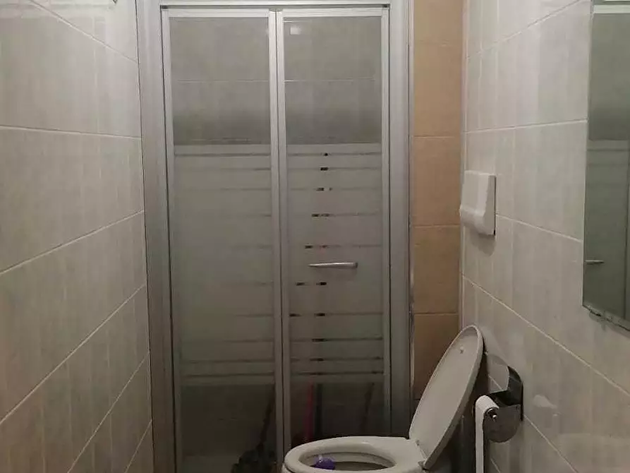 Immagine 13 di Stanza singola in affitto  a Pescara
