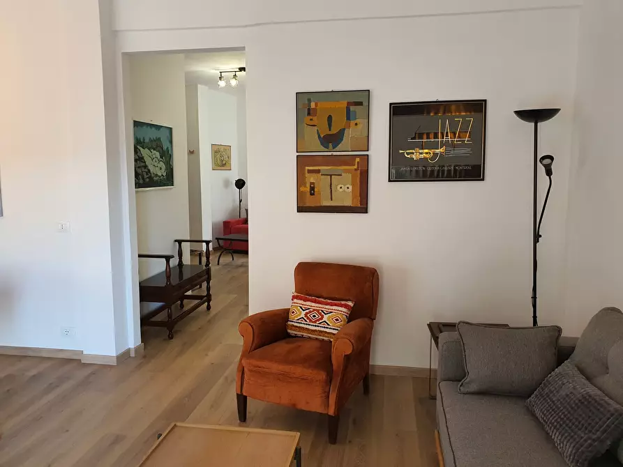 Immagine 12 di Trilocale in vendita  a Rapallo