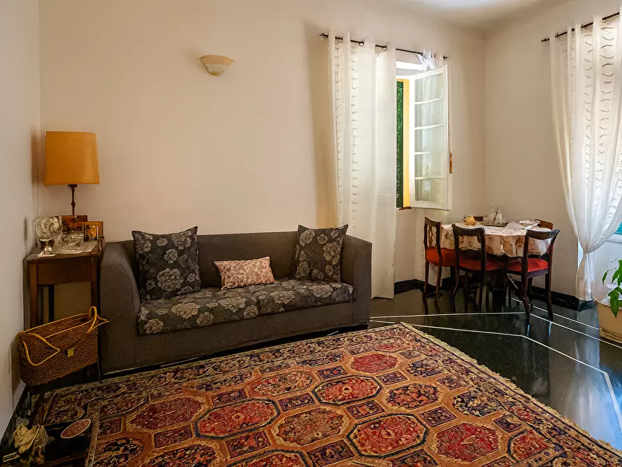 Immagine 4 di Quadrilocale in vendita  a Rapallo