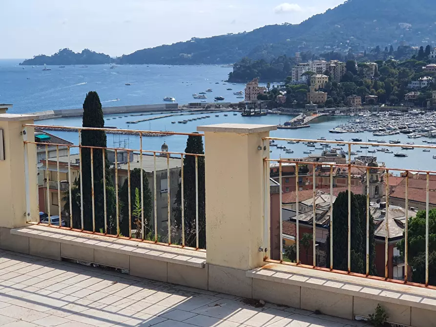 Immagine 34 di Attico in vendita  a Rapallo
