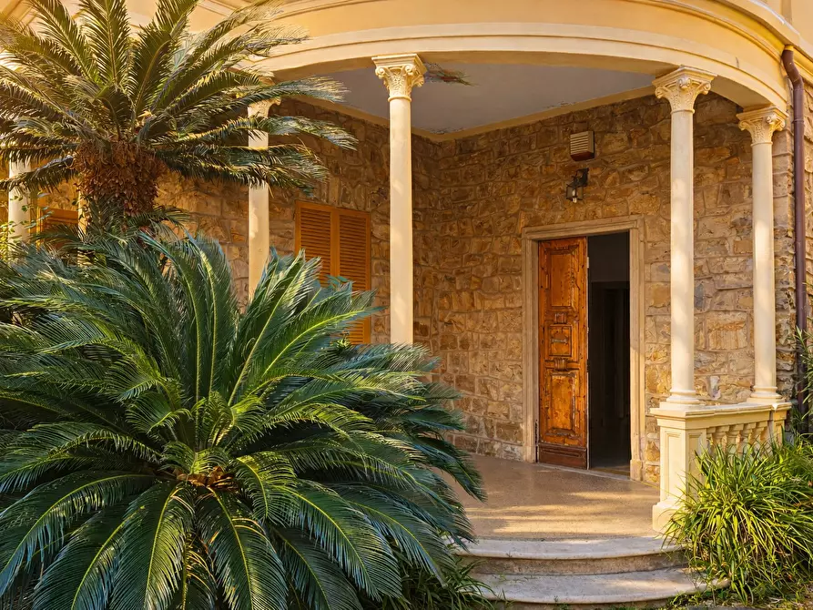 Immagine 15 di Quadrilocale in vendita  a Chiavari