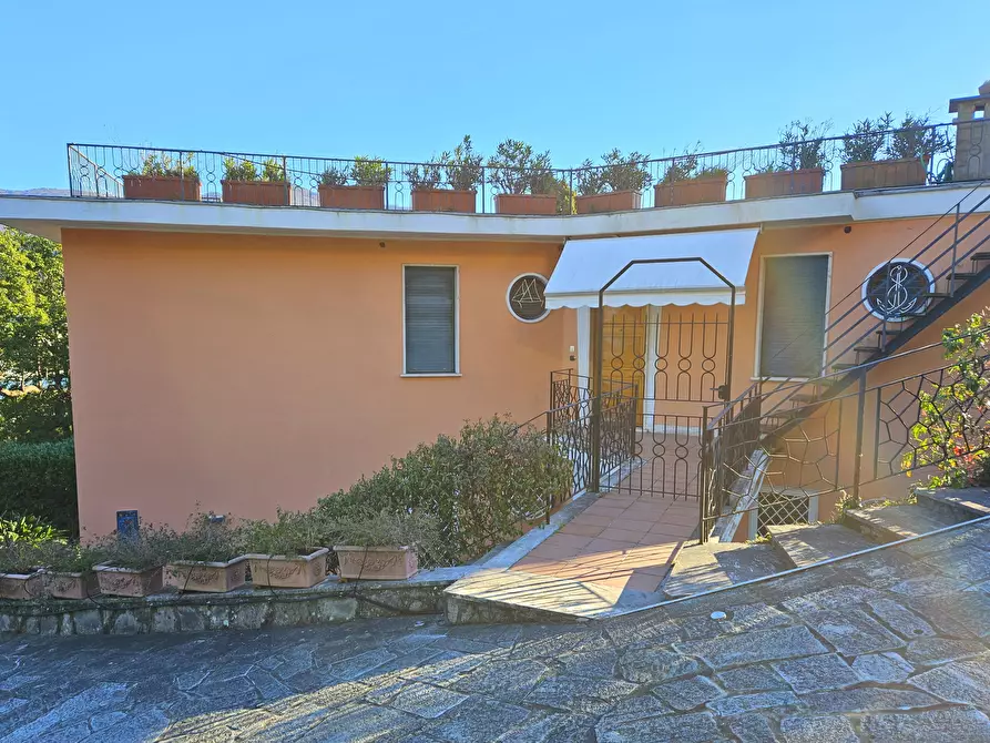 Immagine 20 di Attico in vendita  a Rapallo