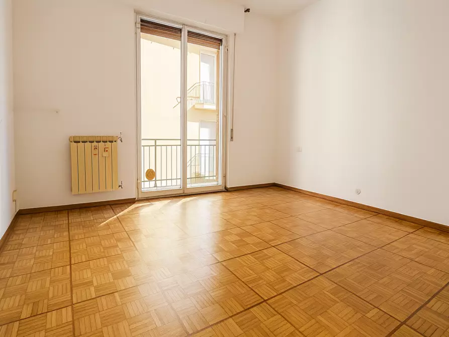 Immagine 11 di Trilocale in vendita  a Rapallo