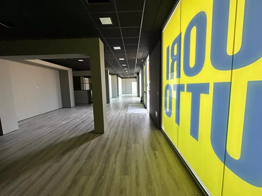 Immagine 4 di Locale commerciale in affitto  a Fiano Romano