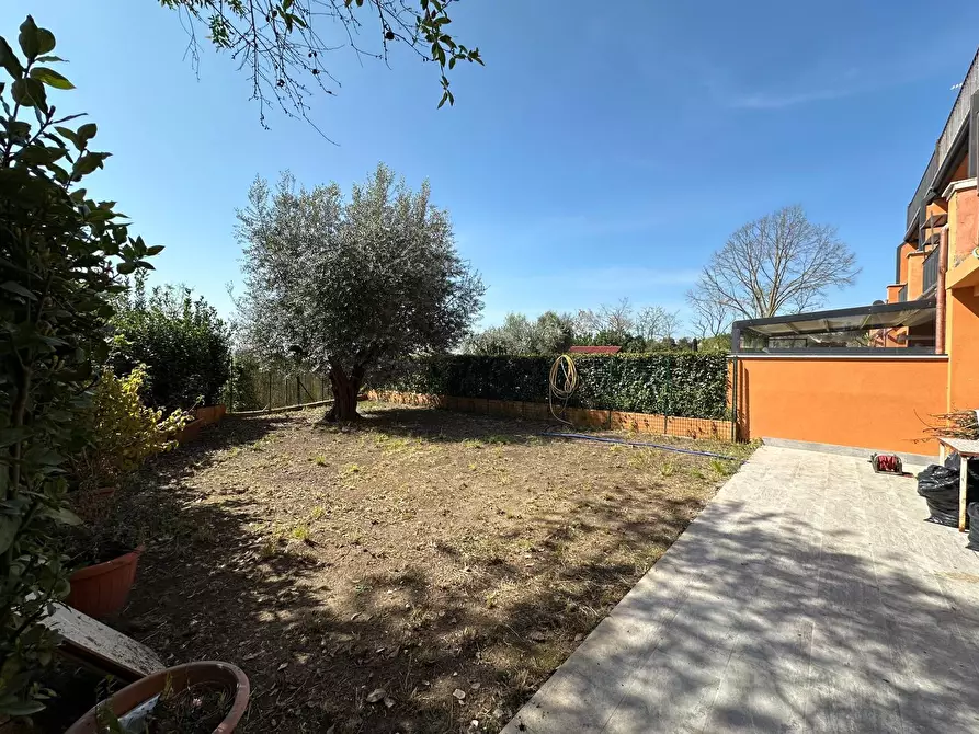 Immagine 22 di Trilocale in vendita  in Via Tiberina 13 a Castelnuovo Di Porto