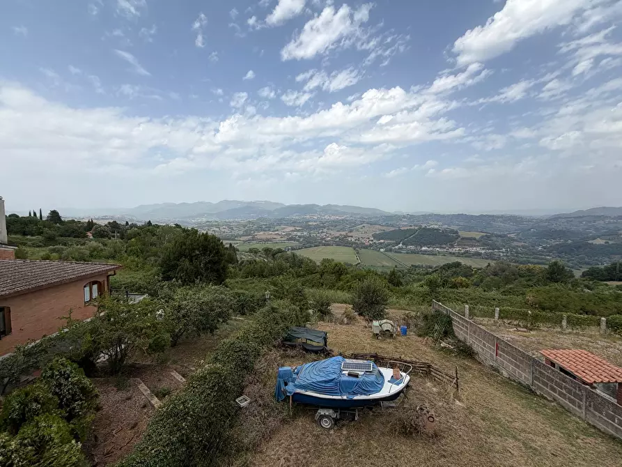 Immagine 18 di Casa indipendente in vendita  a Torrita Tiberina