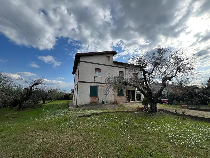 Immagine 1 di Villa in vendita  a Fiano Romano