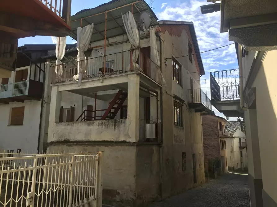 Immagine 2 di Casa semindipendente in vendita  a Rueglio