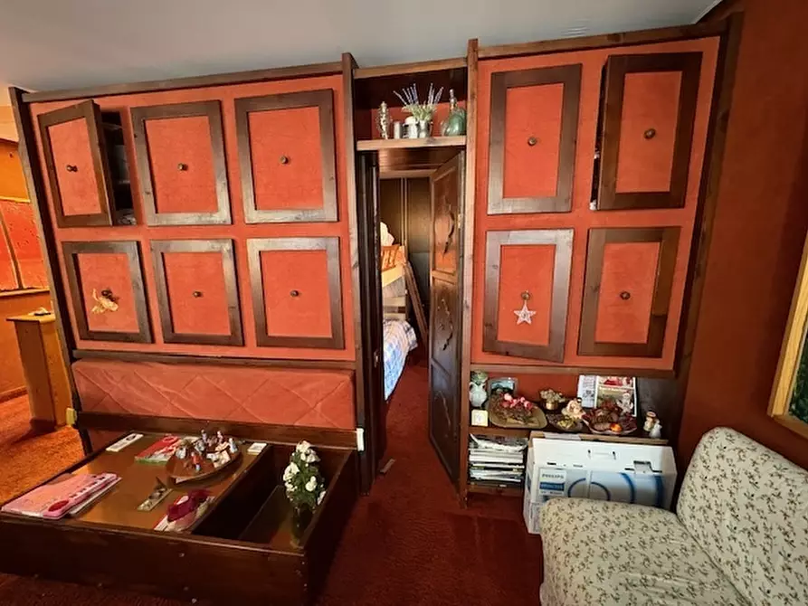 Immagine 14 di Trilocale in vendita  in Via del Colle 5252 a Sestriere