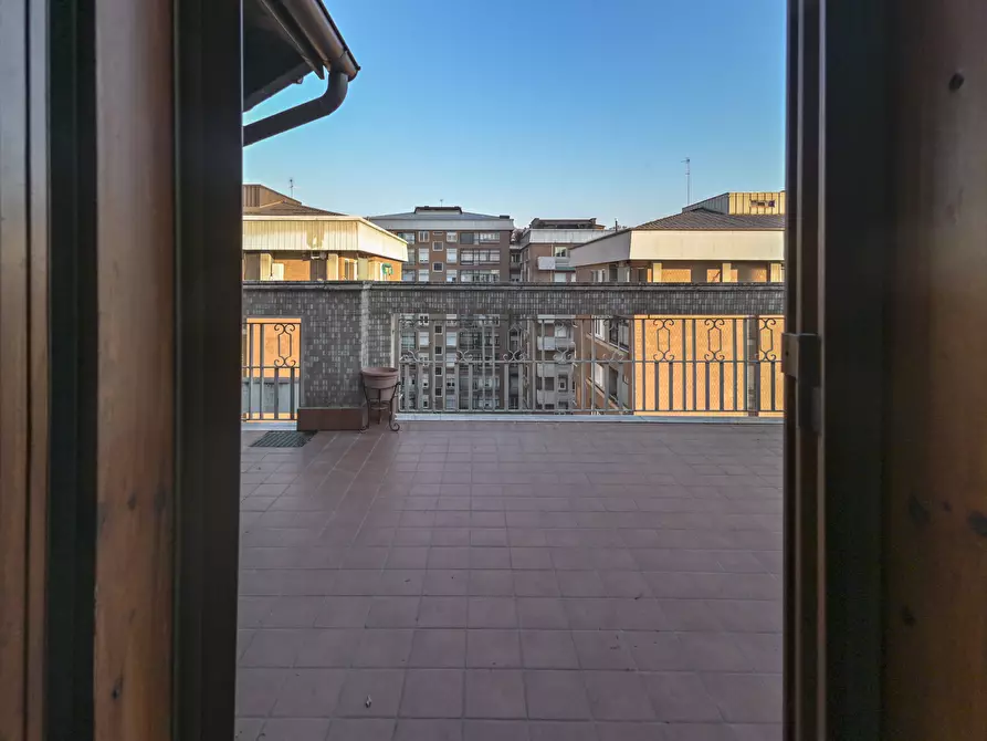 Immagine 17 di Attico in vendita  in Via Ventimiglia 76 a Torino