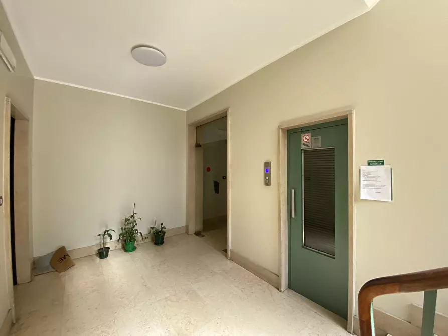 Immagine 8 di Stanza singola in affitto  in via Caprera 37 a Torino