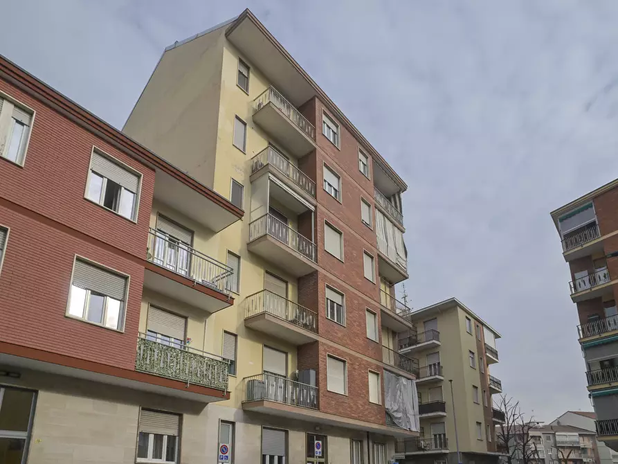 Immagine 1 di Bilocale in vendita  in via umberto giordano 8 a Nichelino