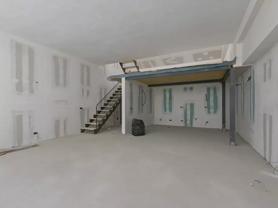 Immagine 4 di Loft/Open space in vendita  in Via Ugo Foscolo 6 a Torino