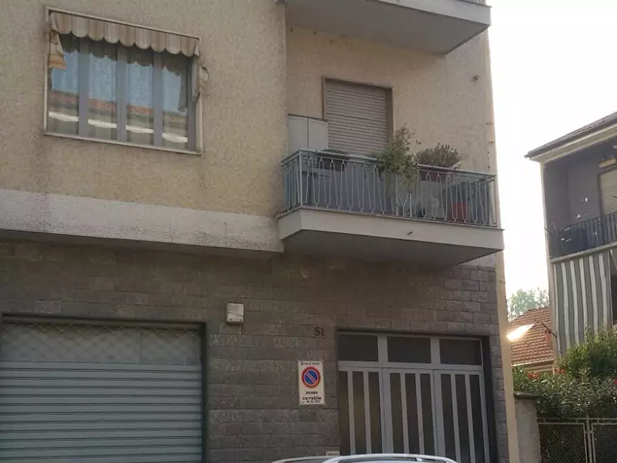 Immagine 7 di Locale commerciale in vendita  in Via Fratelli Garrone 51 a Torino