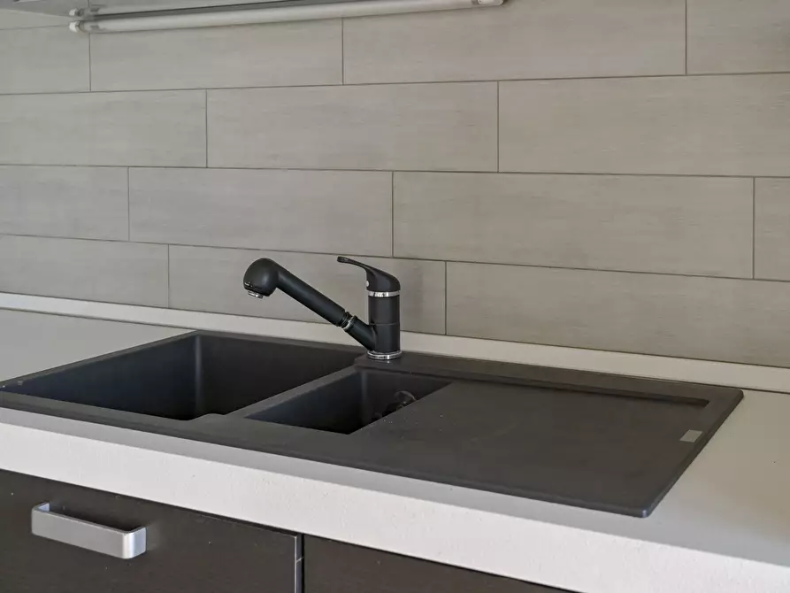 Immagine 51 di Quadrilocale in affitto  in Via Pietro Cossa 293/40 a Torino