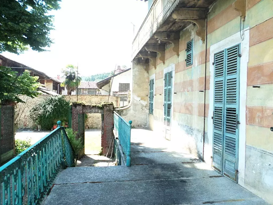 Immagine 10 di Rustico / casale in vendita  in Via Roma 1 a Levone