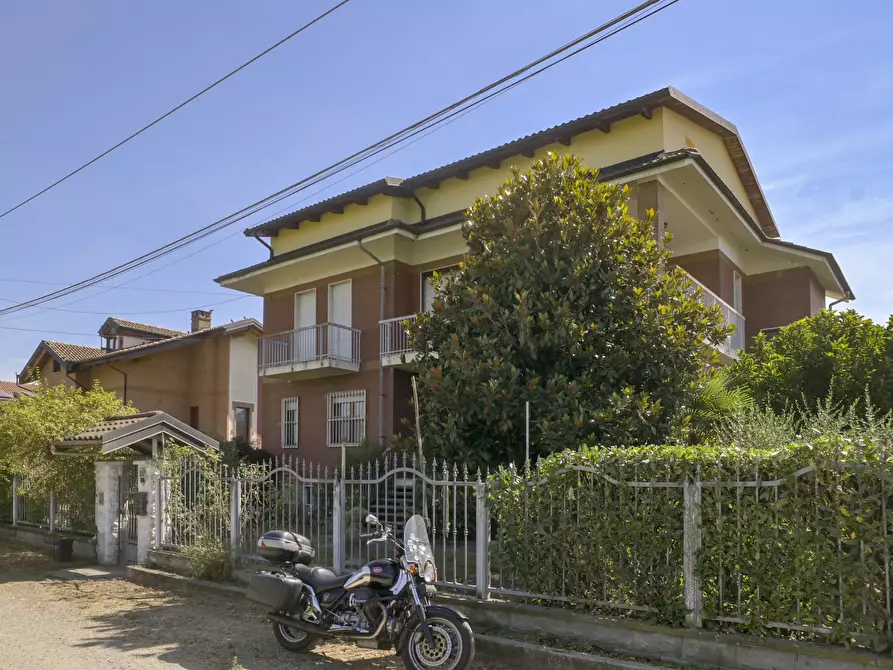 Immagine 123 di Casa bifamiliare in vendita  in Via Settimo 80 a Leini