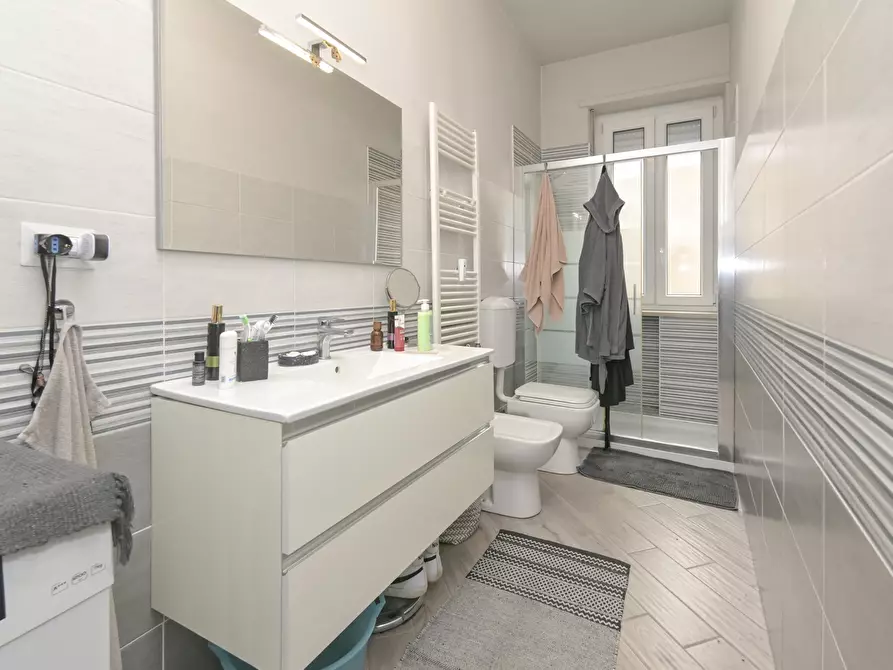 Immagine 33 di Bilocale in vendita  in via umberto giordano 8 a Nichelino