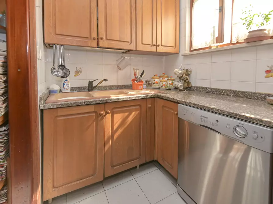 Immagine 28 di Casa bifamiliare in vendita  in Via Settimo 80 a Leini