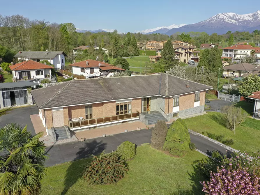 Immagine 1 di Villa in vendita  in via Giacomo Tinetti 4 a San Martino Canavese