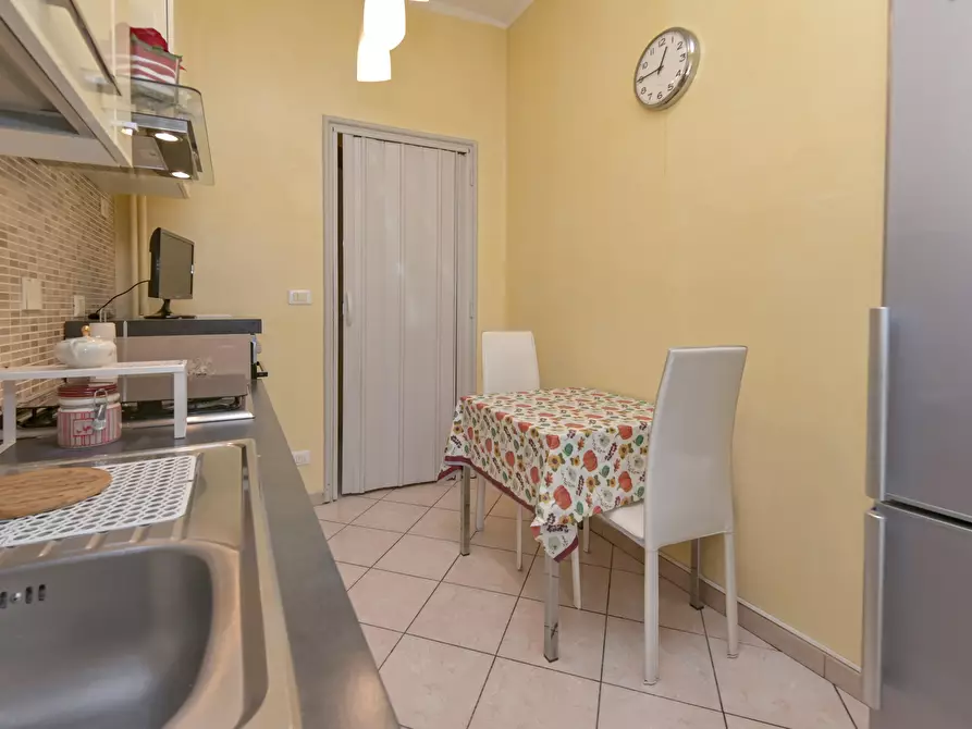 Immagine 23 di Quadrilocale in vendita  in via Livorno 9 a Torino