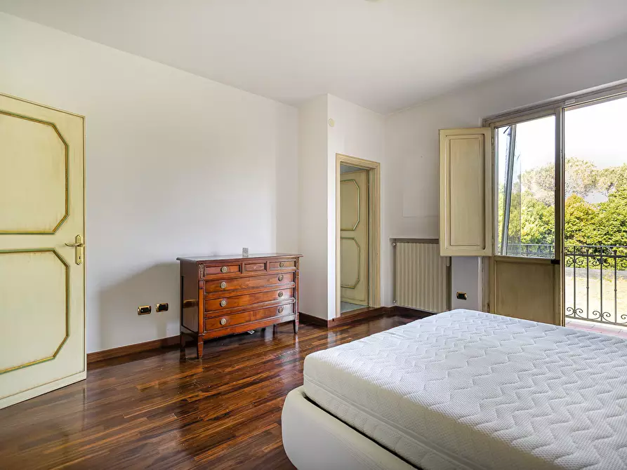 Immagine 20 di Villa in vendita  a Pisa