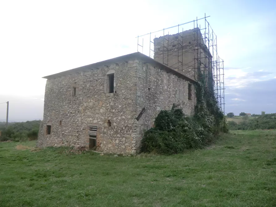 Immagine 2 di Rustico / casale in vendita  a Massa Martana