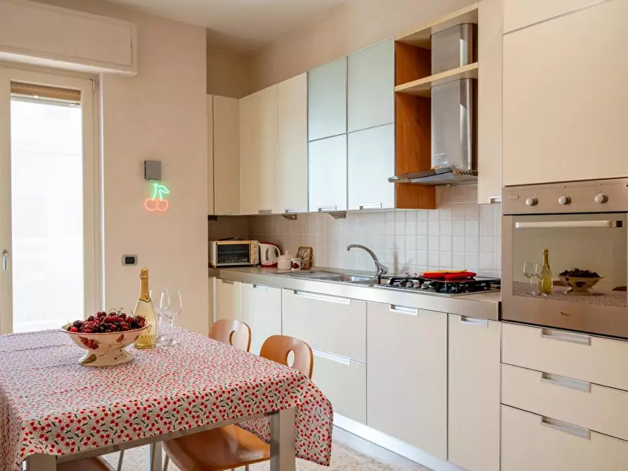 Immagine 6 di Trilocale in vendita  in via mengano a Monopoli