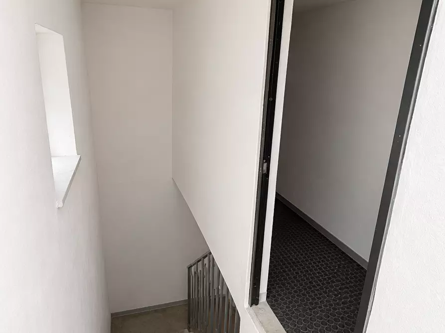 Immagine 27 di Bilocale in vendita  in Via Bixio 210 a Monopoli
