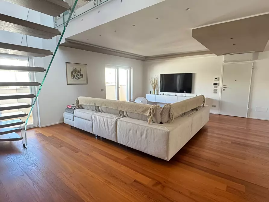 Immagine 2 di Attico in vendita  in Via Sottotenente Francesco Custodero a Monopoli