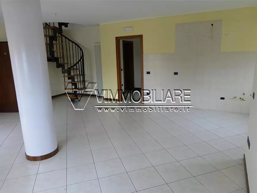 Immagine 9 di Quadrilocale in vendita  in via Andrea Palladio 6 int.4 a Poiana Maggiore