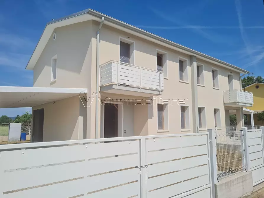 Immagine 4 di Casa bifamiliare in vendita  in via degli alpini sn a Albettone