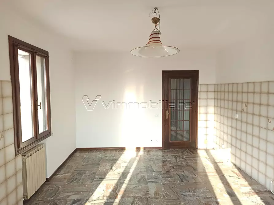 Immagine 8 di Villetta a schiera in affitto  in Via Fontanella 4 a Barbarano Mossano