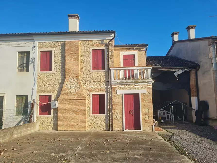 Immagine 1 di Casa bifamiliare in vendita  in Via Pietre a Poiana Maggiore