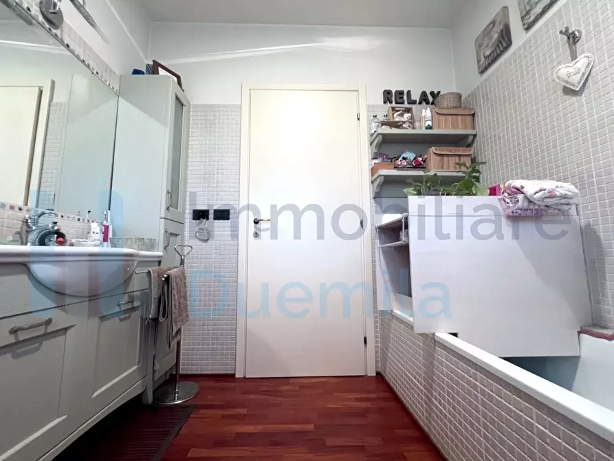 Immagine 36 di Pentalocale in vendita  a Bologna