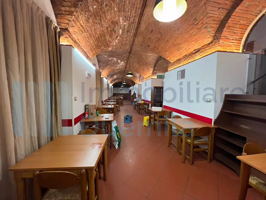 Immagine 1 di Bar / Ristorante in vendita  a Bologna