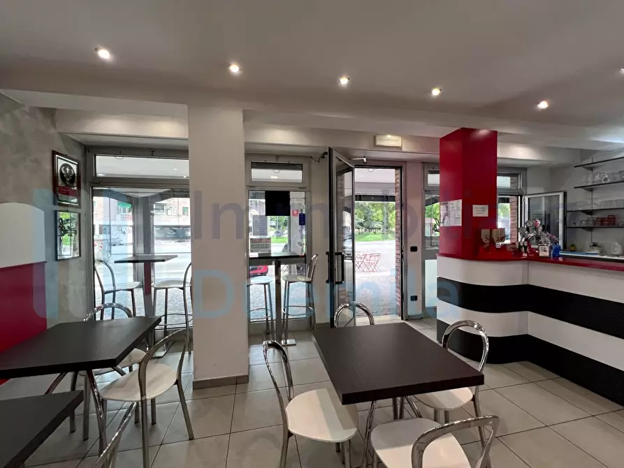 Immagine 6 di Bar / Ristorante in vendita  a Bologna