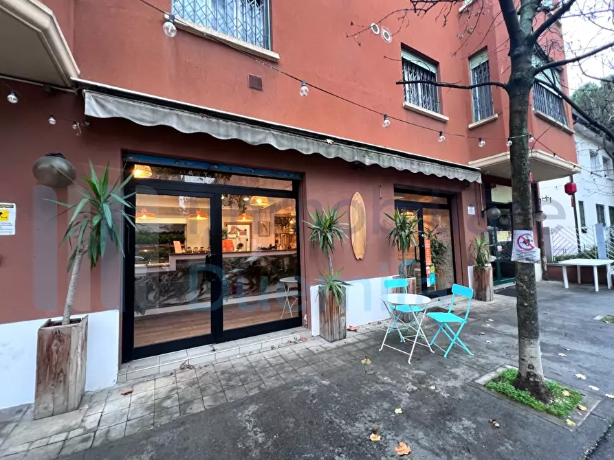 Immagine 27 di Attività artigianale in vendita  a Bologna