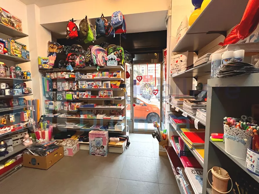 Immagine 5 di Attività commerciale in vendita  a Bologna