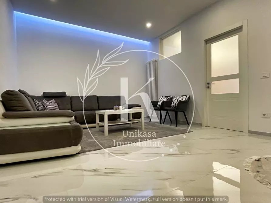 Immagine 30 di Pentalocale in vendita  in Via XX Settembre 31 a Savona