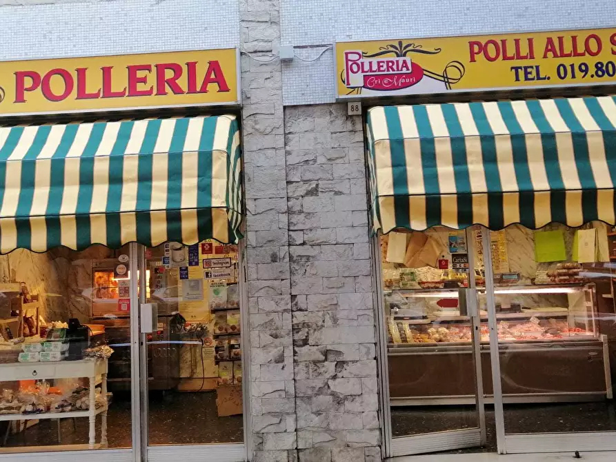 Immagine 1 di Attività commerciale in vendita  in Corso Tardy e Benech a Savona